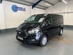 Black Used 2022 Ford Transit Custom Limited | £16,990 (Fair price)