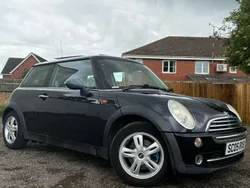 Black Used 2005 Mini ONE Hatch Hatchback | £1,195 (Super price)
