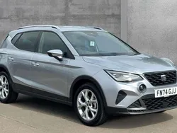 Metallic graphene grey with black roof Used 2024 Seat Arona FR SUV | £18,490 (Fair price)