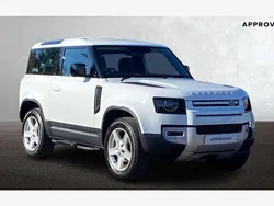 Fuji white Used 2024 Land Rover Defender SE SUV | £55,991 (Super price)