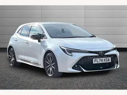 White Used 2024 Toyota Corolla Sport Hatchback | £26,050 (Fair price)