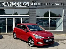 Red Used 2015 Hyundai i20 SE Hatchback | £6,295 (Fair price)
