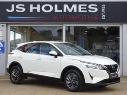 White Used 2022 Nissan Qashqai Acenta Premium SUV | £17,990 (Good price)