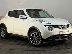 White Used 2014 Nissan Juke Tekna SUV | £3,895 (Fair price)