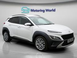 White Used 2022 Hyundai Kona Premium SUV | £15,700 (Fair price)