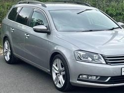 Silver Used 2014 VW Passat Executive Estate | £3,195 (Good price)