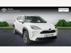 White Used 2022 Toyota Yaris Hybrid Hatchback | £23,954