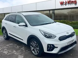 White Used 2021 Kia Niro 3 SUV | £19,165 (Fair price)