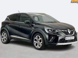 Black Used 2022 Renault Captur SE SUV | £15,195 (Fair price)