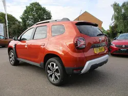 Orange Used 2021 Dacia Duster Prestige SUV | £11,990 (Fair price)