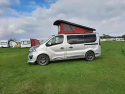 Grey Used 2015 Vauxhall Vivaro Van | £16,200