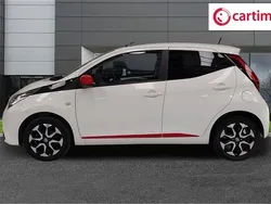 White Used 2020 Toyota Aygo Trend Hatchback | £8,995 (Fair price)