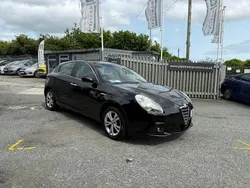 Black Used 2012 Alfa Romeo Giulietta Lusso Hatchback | £2,495 (A bit pricey)