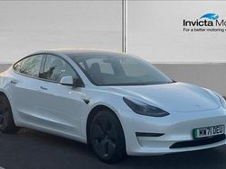 White Used 2021 Tesla Model 3 Long Range AWD Sedan | £20,500 (Fair price)