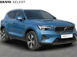 Blue Used 2022 Volvo XC40 Core SUV | £20,750 (Fair price)