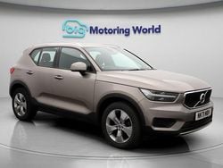 Used 2021 Volvo XC40 Momentum SUV | £20,300 (Fair price)
