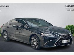 Used 2021 Lexus ES300H Sedan | £28,750 (A bit pricey)