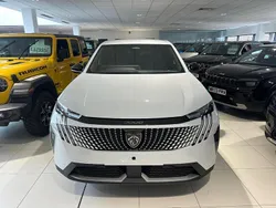 White Used 2025 Peugeot 3008 Allure SUV | £28,995