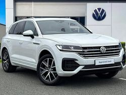 White Used 2019 VW Touareg R-line SUV | £25,989 (A bit pricey)
