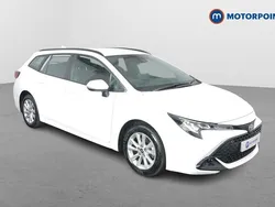 White Used 2024 Toyota Corolla Estate | £21,999 (Fair price)