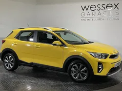 Used 2021 Kia Stonic 2 SUV | £13,073 (Fair price)