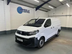 White Used 2024 Vauxhall Vivaro Van | £16,190 (Good price)