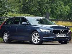 Used 2019 Volvo V90 Momentum Estate | £15,850 (Fair price)