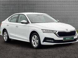 Moon white metallic Used 2020 Skoda Octavia SE First Edition Hatchback | £9,992 (Fair price)