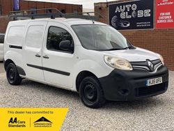 White Used 2015 Renault Kangoo MPV | £6,990 (Fair price)
