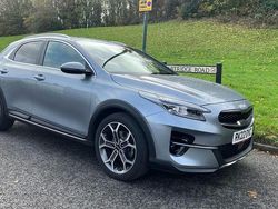 Lunar silver Used 2022 Kia XCeed SUV | £15,735 (Fair price)