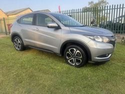Silver Used 2017 Honda HR-V SE SUV | £9,995 (Fair price)