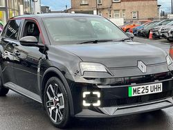 New 2025 Renault R5 Urban Hatchback | £22,490 (Good price)