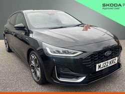Black Used 2022 Ford Focus ST-Line Hatchback | £15,995 (Fair price)