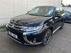 Black Used 2018 Mitsubishi Outlander SUV | £13,490 (Fair price)