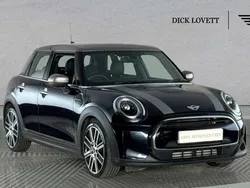 Black Used 2022 Mini Cooper Exclusive Hatchback | £21,450 (Expensive)