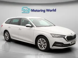 White Used 2022 Skoda Octavia SE L Estate | £17,500 (Fair price)