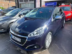 Blue Used 2016 Peugeot 208 Allure Hatchback | £6,250 (Fair price)