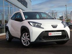 White Used 2022 Toyota Aygo X PURE SUV | £11,399