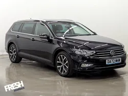 Black Used 2022 VW Passat SEL Estate | £18,190 (Fair price)