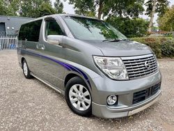 Gray Used 2006 Nissan Elgrand S MPV | £10,499 (Fair price)