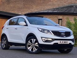 White Used 2011 Kia Sportage 2 SUV | £4,250 (Fair price)