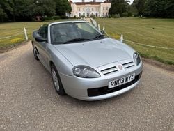 Silver Used 2003 MG F Cabriolet | £1,795 (Fair price)