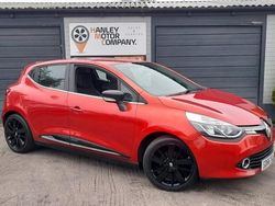 Red Used 2016 Renault Clio IV Dynamique Hatchback | £6,495 (Fair price)