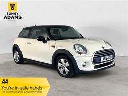 White Used 2015 Mini Cooper Hatch Hatchback | £6,490 (Good price)