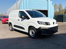 White New 2025 Peugeot Partner S MPV | £17,995 (Fair price)