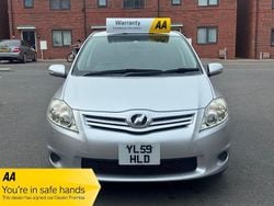 Silver Used 2025 Toyota Auris | £6,500