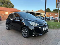 Black Used 2017 Hyundai i10 Premium Hatchback | £7,395 (Fair price)