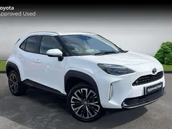 White Used 2022 Toyota Yaris Cross SUV | £21,939 (Fair price)