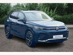 Nightshade blue Used 2025 VW Tiguan R-line SUV | £37,091 (Expensive)