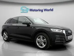 Black Used 2017 Audi Q5 S-Line SUV | £20,500 (Fair price)